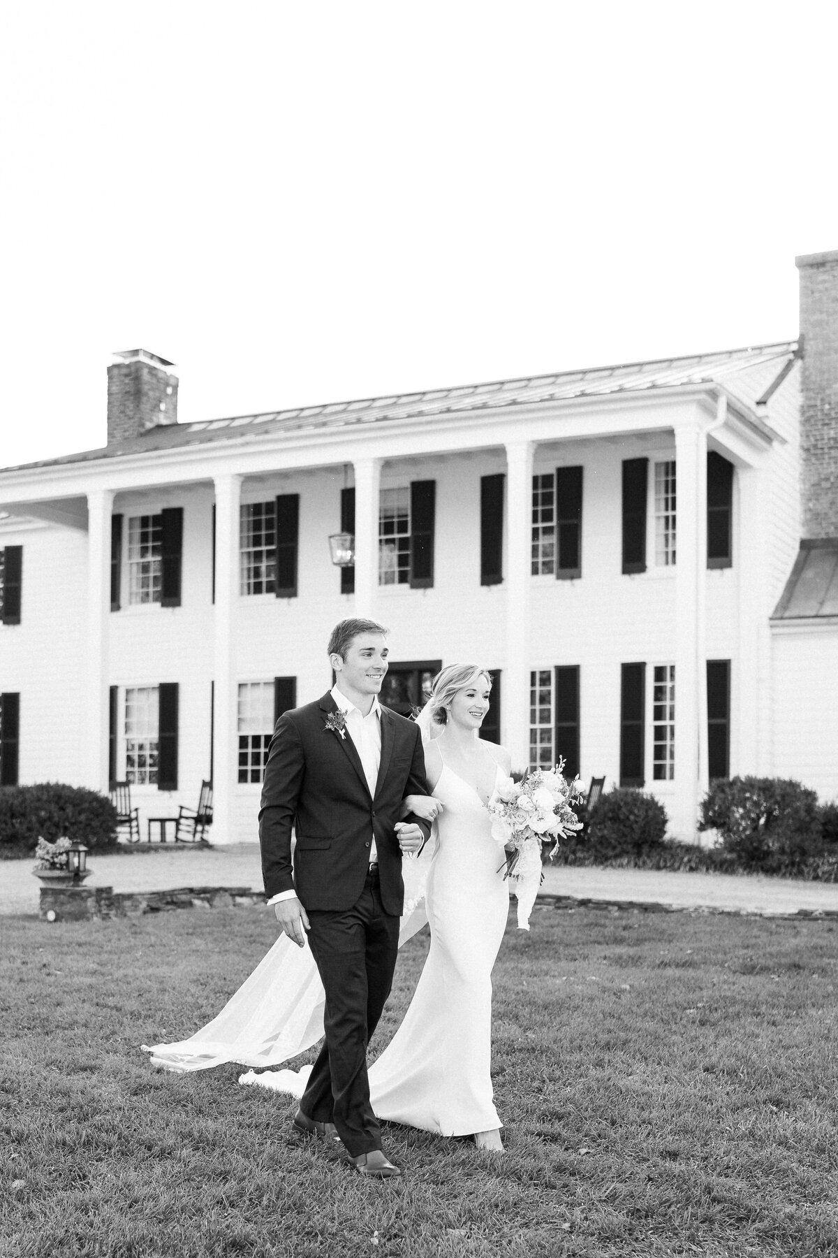 Hannah Malloy Virginia Wedding Portrait Family Photographer-693
