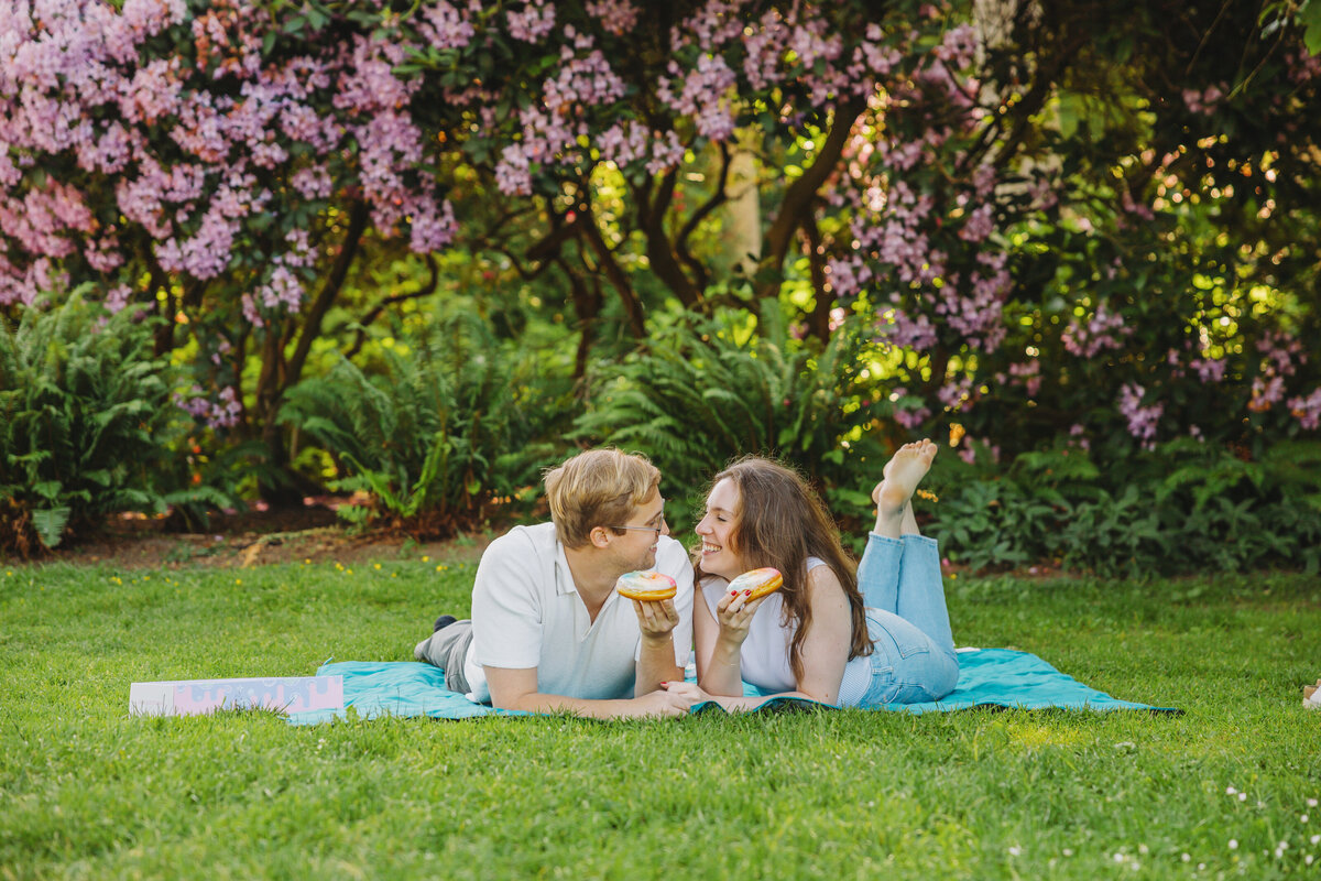 Amber + Zach's Engagement Photos at Discovery Park2