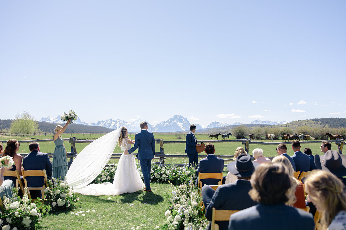 Diamond-cross-ranch-wedding-J-NFoxtails-photography-095