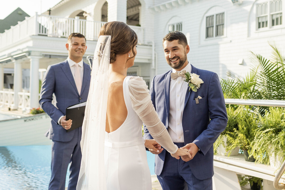Beach Club Modern Chic Wedding with Touches of Pearl and Gold - Top East Coast Wedding Photography - Ashley Mac Photographs - New Jersey - New York - Connecticut - Rhode Island -48