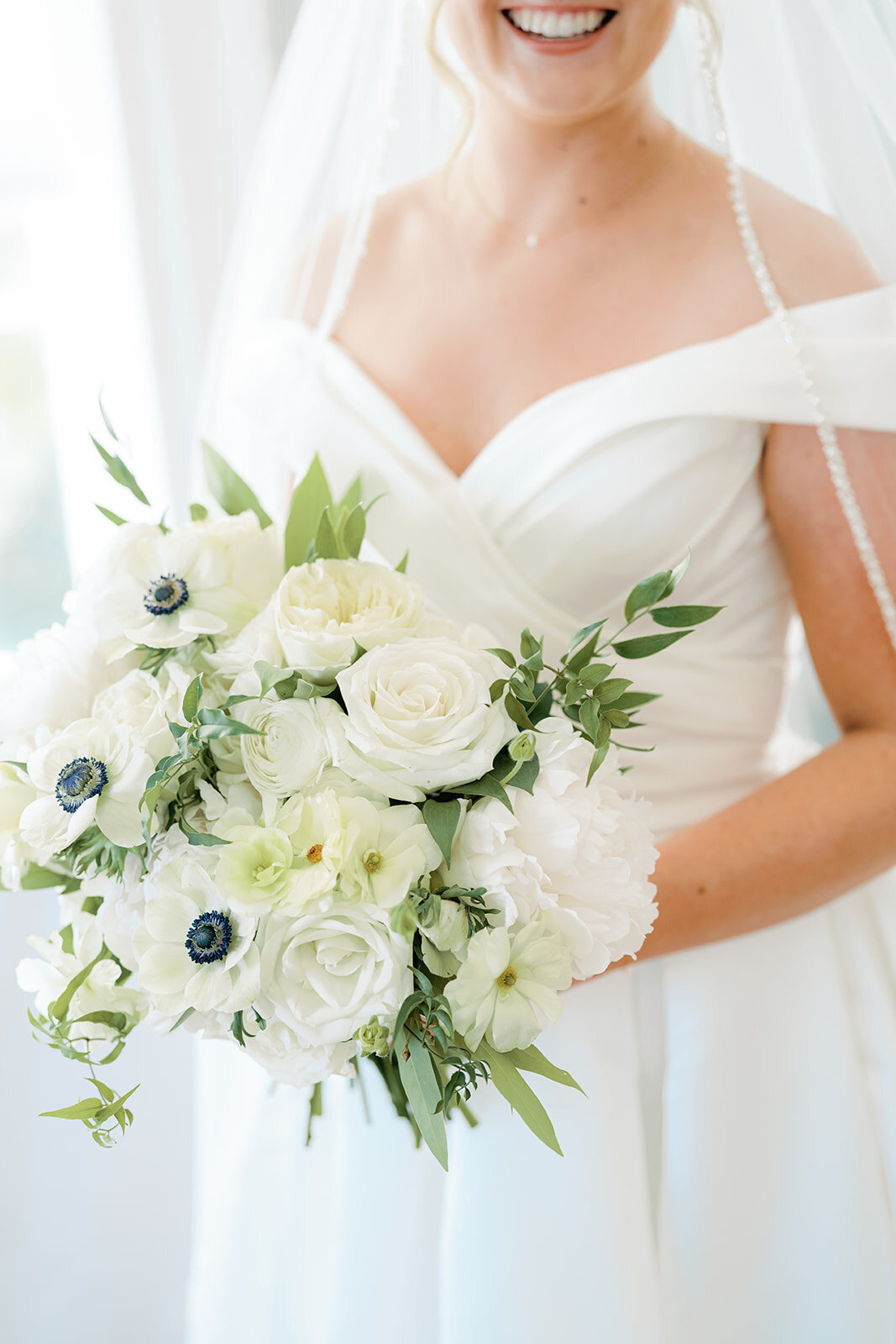 Pure Luxe Bride - Ashley + John - Wedding at The Gadsden House - 2