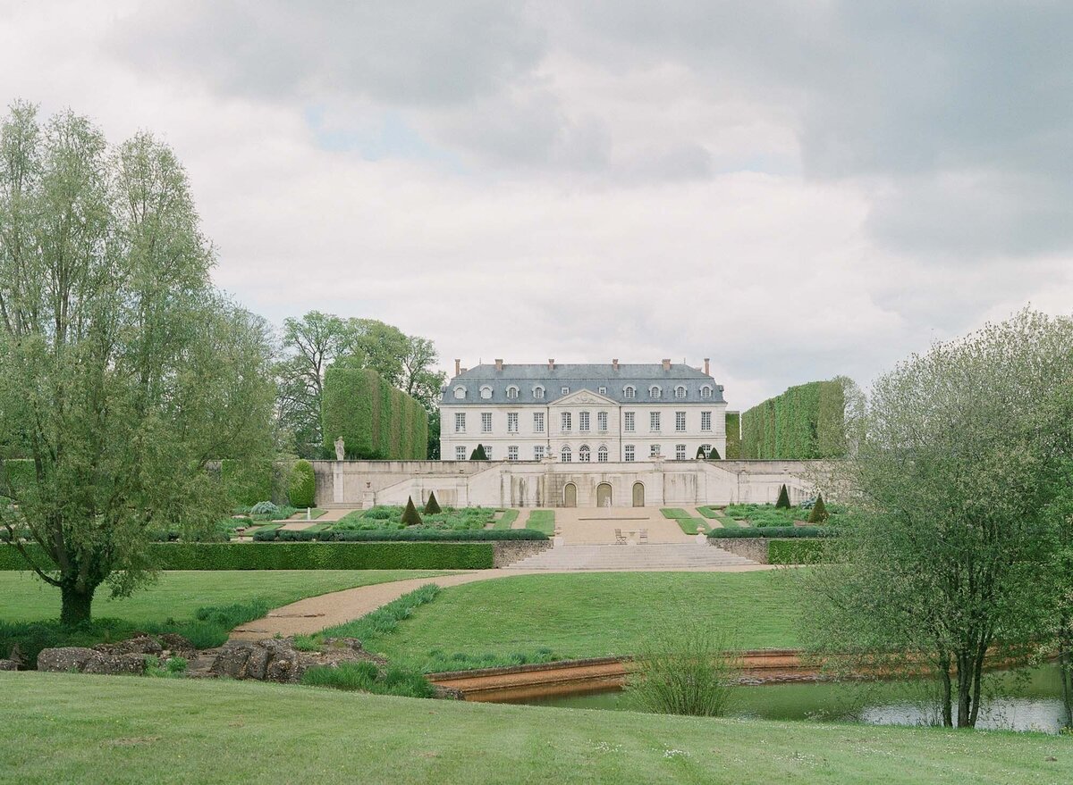 Chateau-Grand-Luce-Wedding-Photographer-Molly-Carr-12
