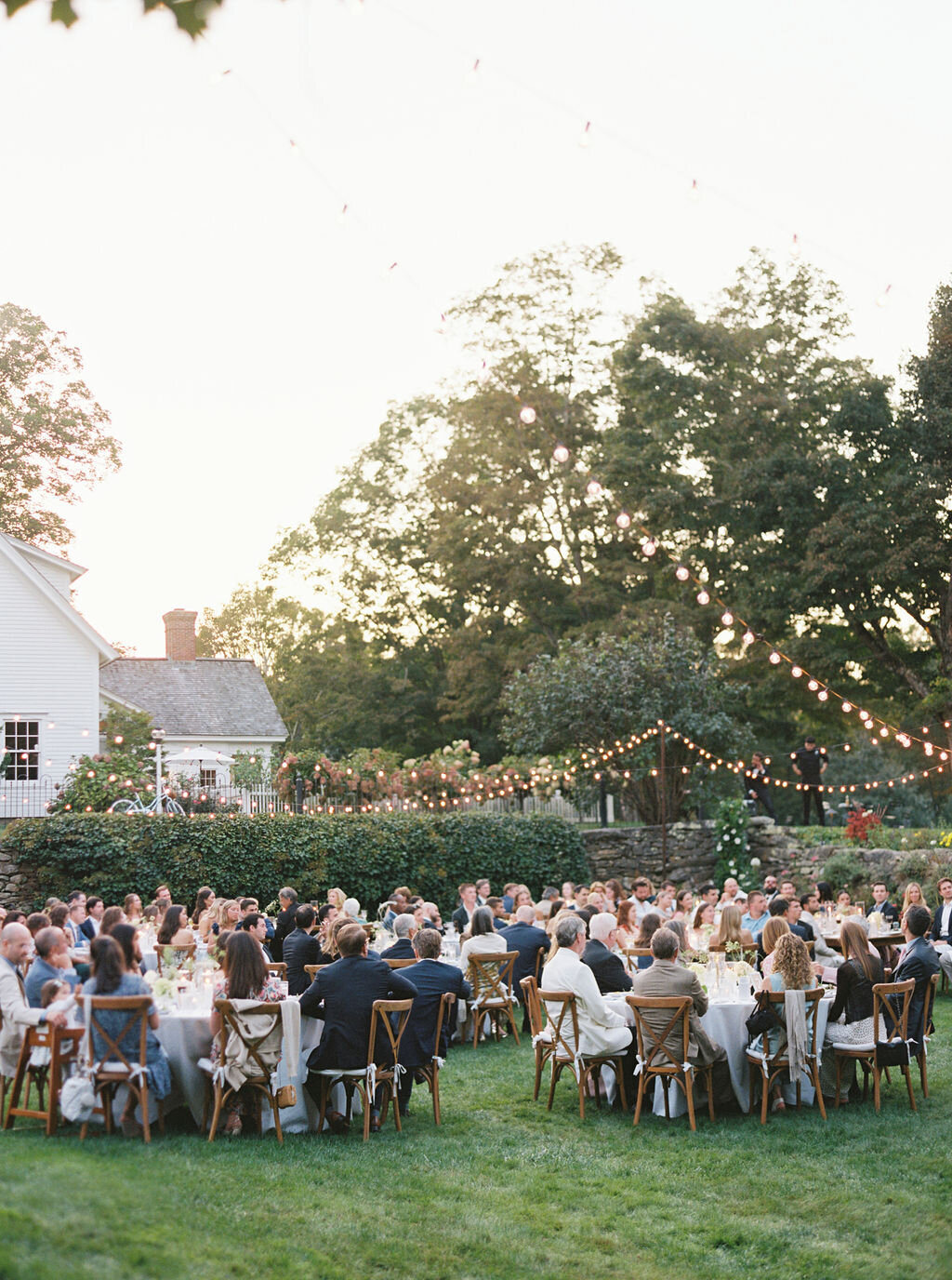 outdoor-wedding-dinner-at-smith-farm-gardens-ct-jen-strunk-events