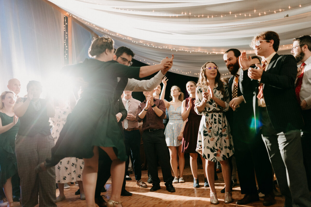 Reception-Arizona-Wedding-Photographer-Iowa_wedding_photographer-Bakyard-wedding-vintage-bride-Alaynna-Ann_Schwartz-Playlife-170