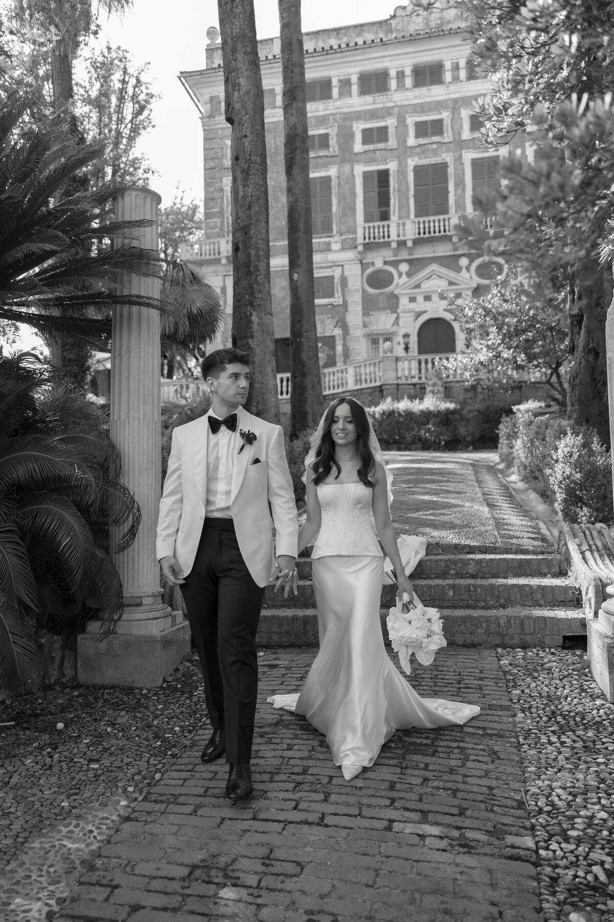 Cacie_Carroll@CacieCarrollPhotography_KriziaandNick_WeddingDayatVillaDurazzo_SantaMargheritaItaly-373