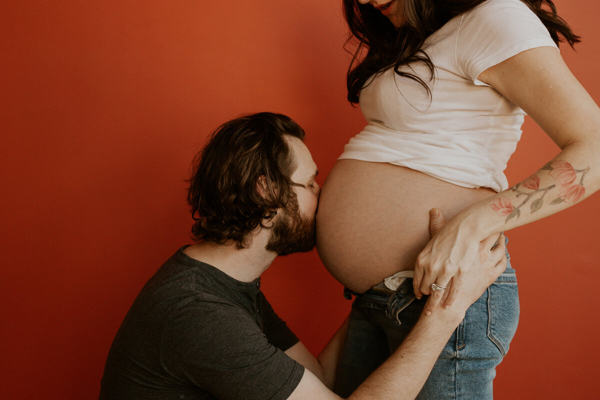 Tess and Zack Maternity_057