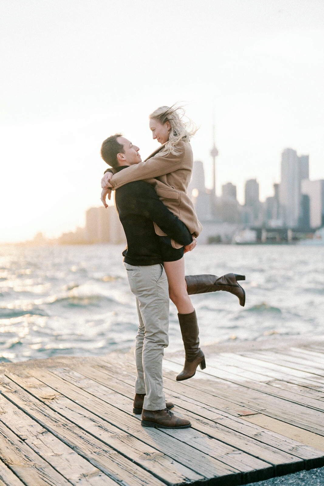 E12-Engagement-photoshoot-Trinity-College-Toronto-Jerilyn-and-Mitch-2024-10-11-2500px-1086