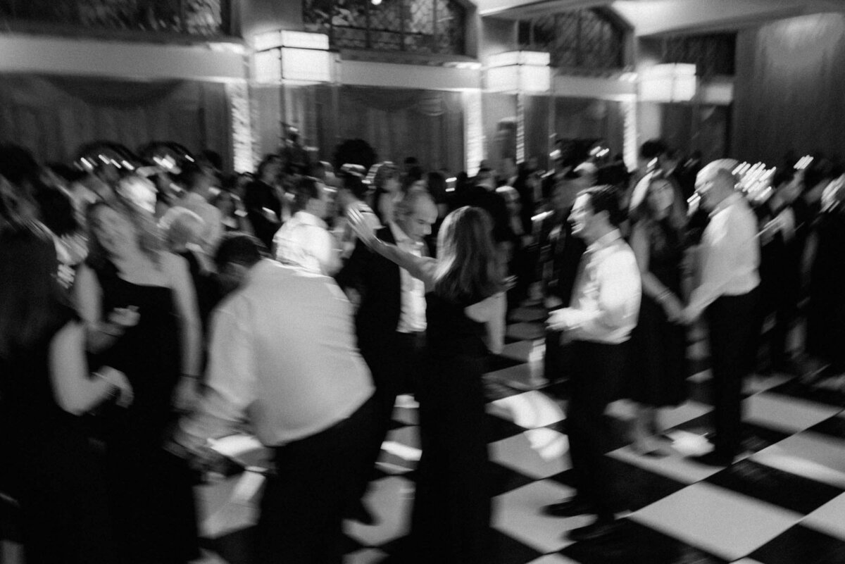 515-Royal-Ontario-Museum-ROM-Toronto-Canada-Gill-Jory-Wedding-57