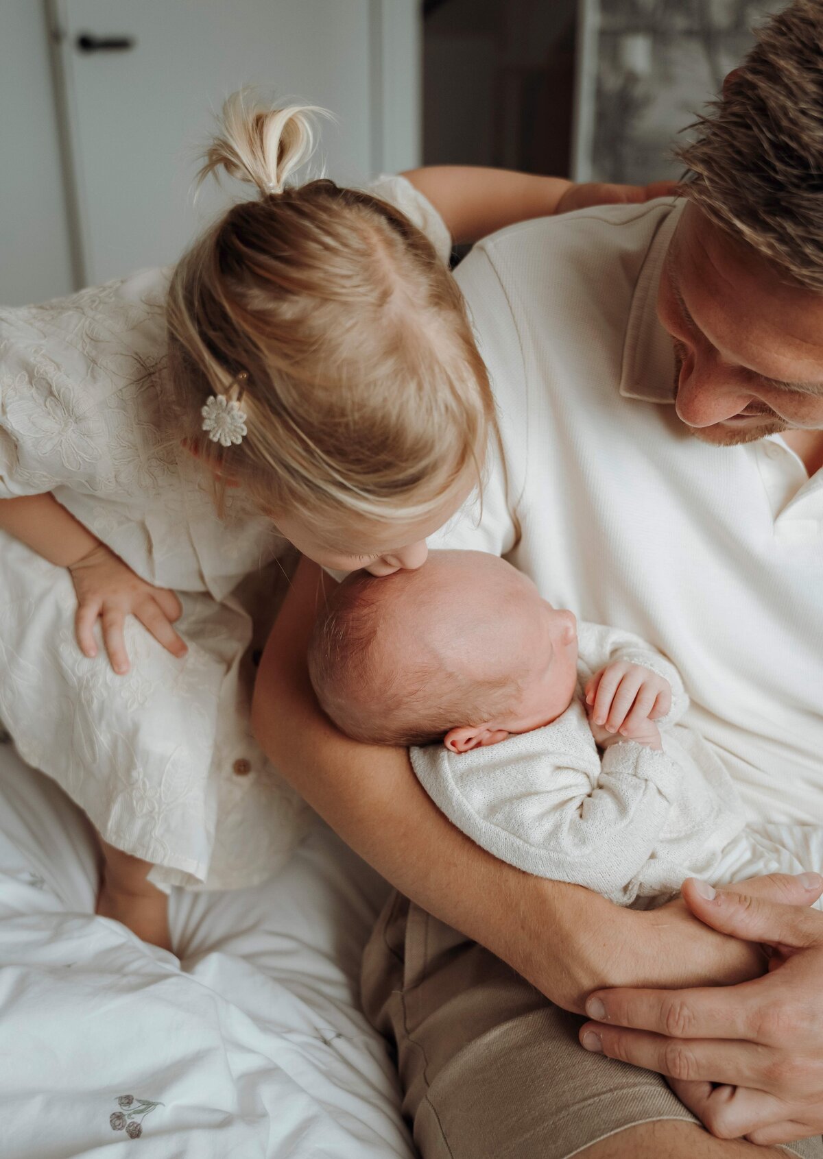 Newborn fotograaf limburg, Newborn fotograaf, Newborn fotograaf haelen, Newborn fotograaf roermond, Newborn fotograaf leudal, Newbornshoot haelen, Newborn shoot leudal, Newborn shoot roermond, Newborn fotografie in de buurt van haelen
