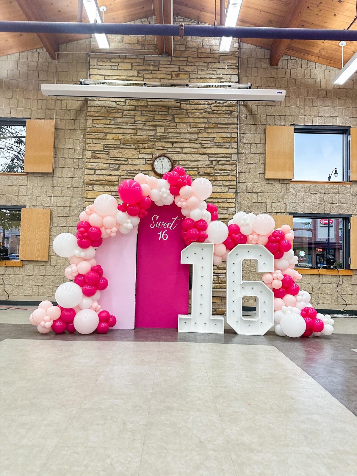 16th birthday party decor