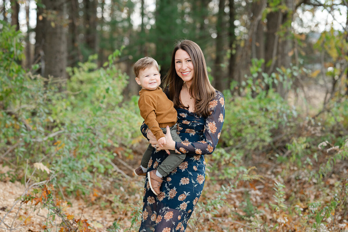 Family-Photos-at-Auer-Farm-Bloomfield-CT_0042