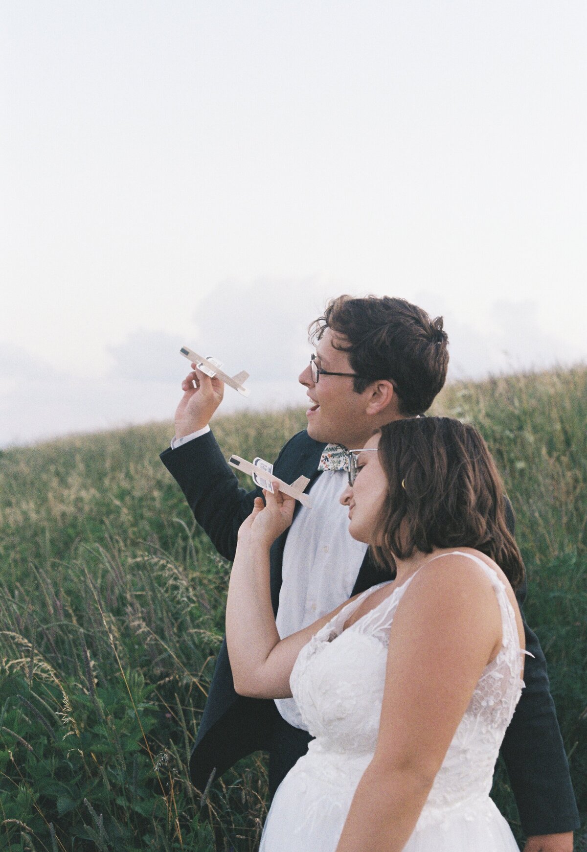 AG_6977_Gold 200_036041-R1-025-11