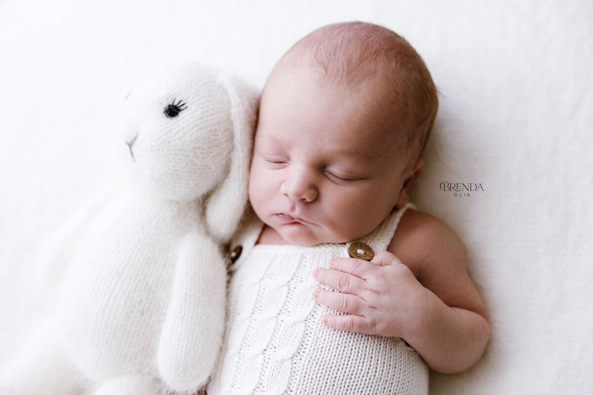 00006brendaolie- newbornshoots-