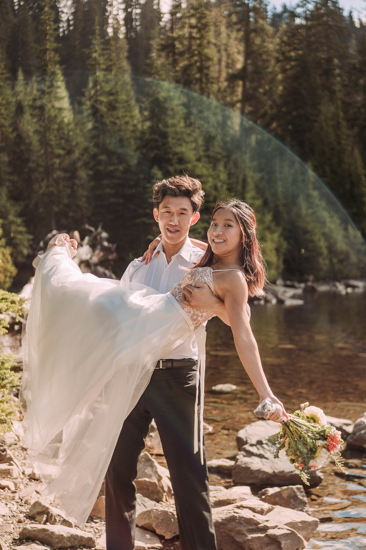 Joyce Li Photography Destination Wedding Elopement Engagement Lifestyle Portrait Photographer West Coast Seattle Washington California snowlakeengagement-7