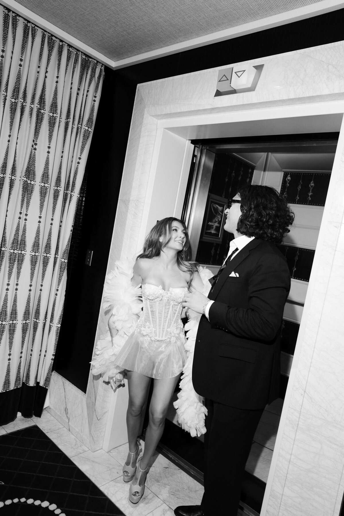 107_riskyexposure_shoshana-kyle_las-vegas-elopement-photography
