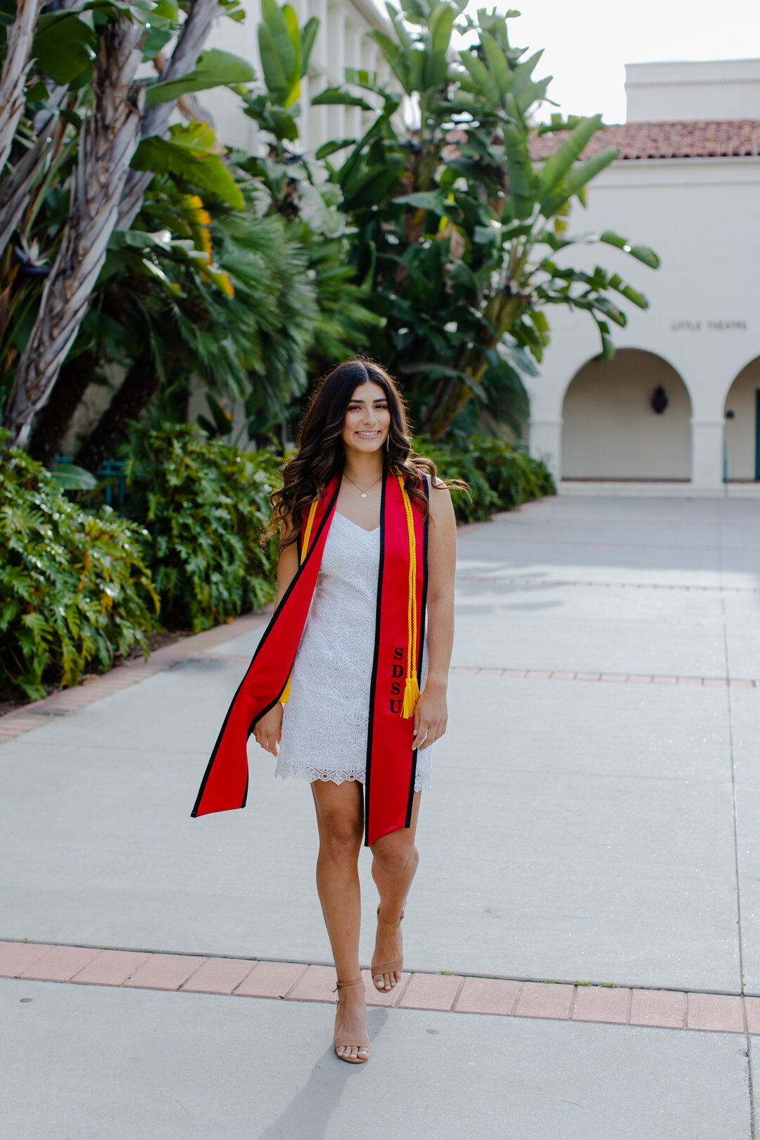katherine-beth-photography-san-diego-grad-photographer-san-diego-graduation-photos-sdsu-grad-photos-san-diego-senior-graduation-photos_0004-1