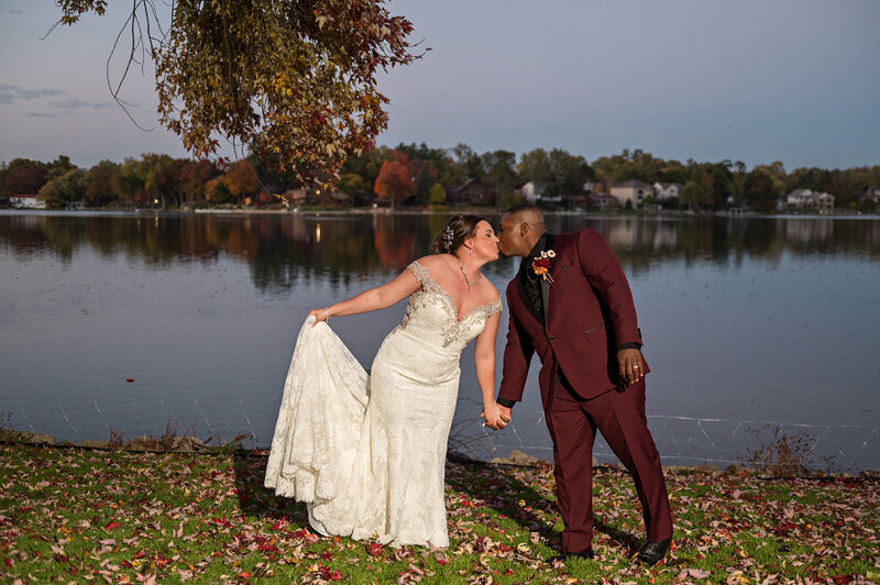 Detroit Wedding Photographer Victoria Wedding Chapel-007