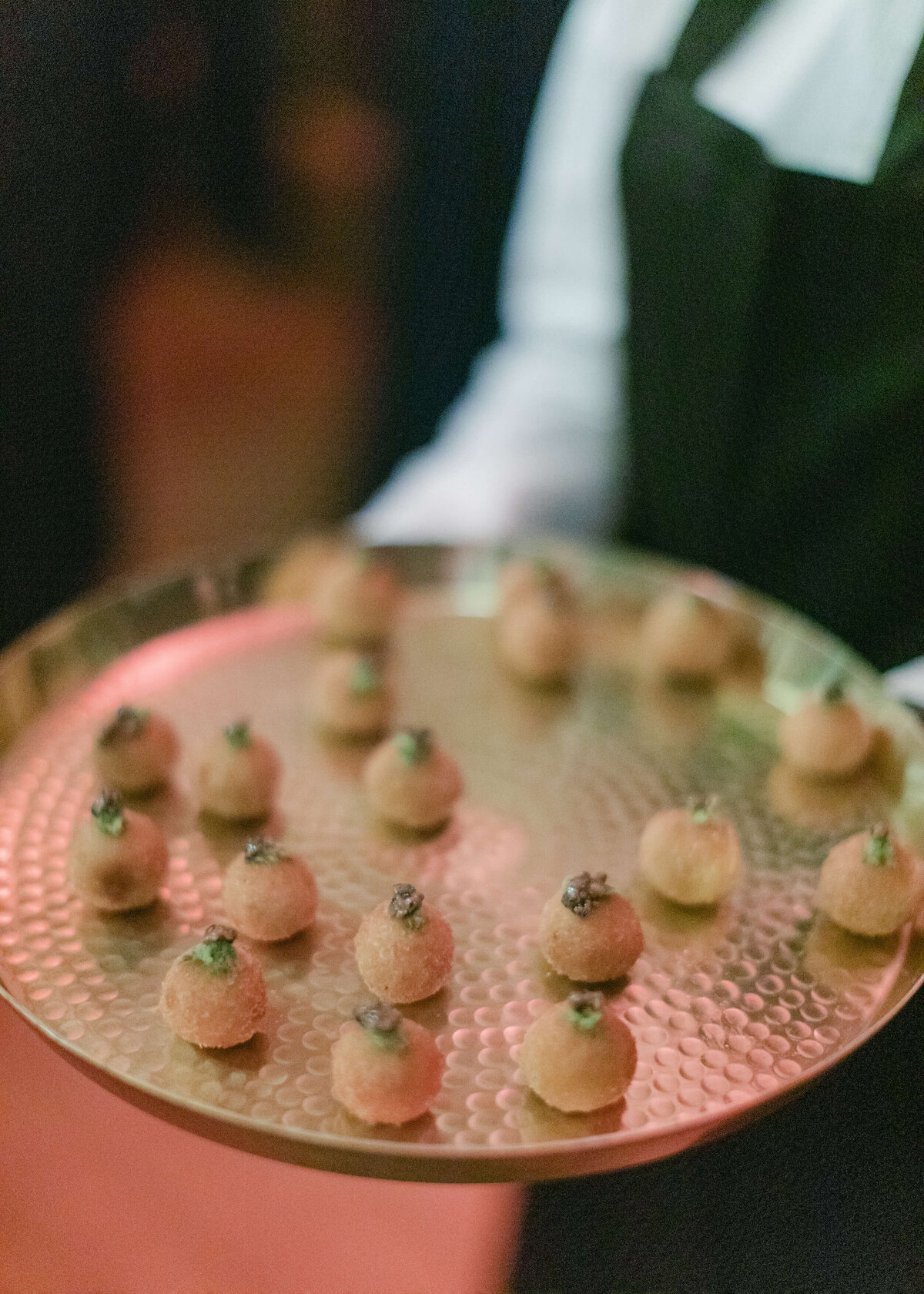 chloe-winstanley-weddings-london-two-temple-place-canapes