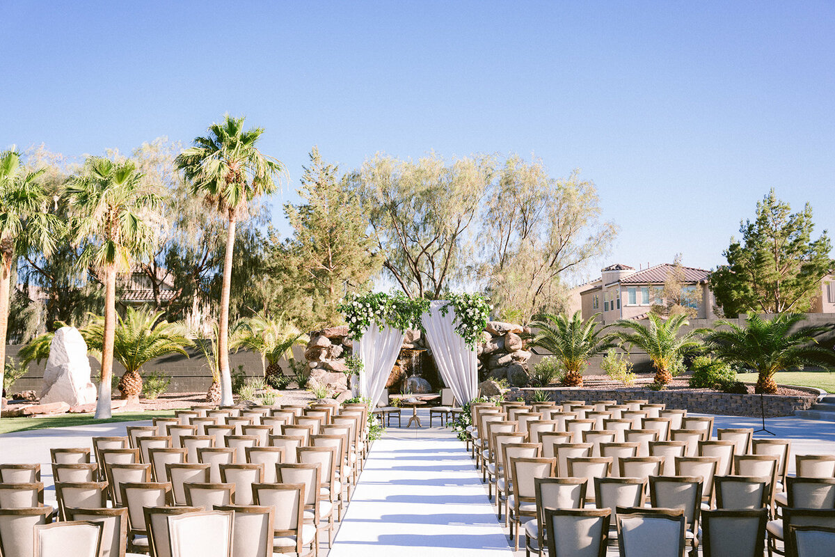Soft and Romantic Wedding at Lotus House in Las Vegas - 26