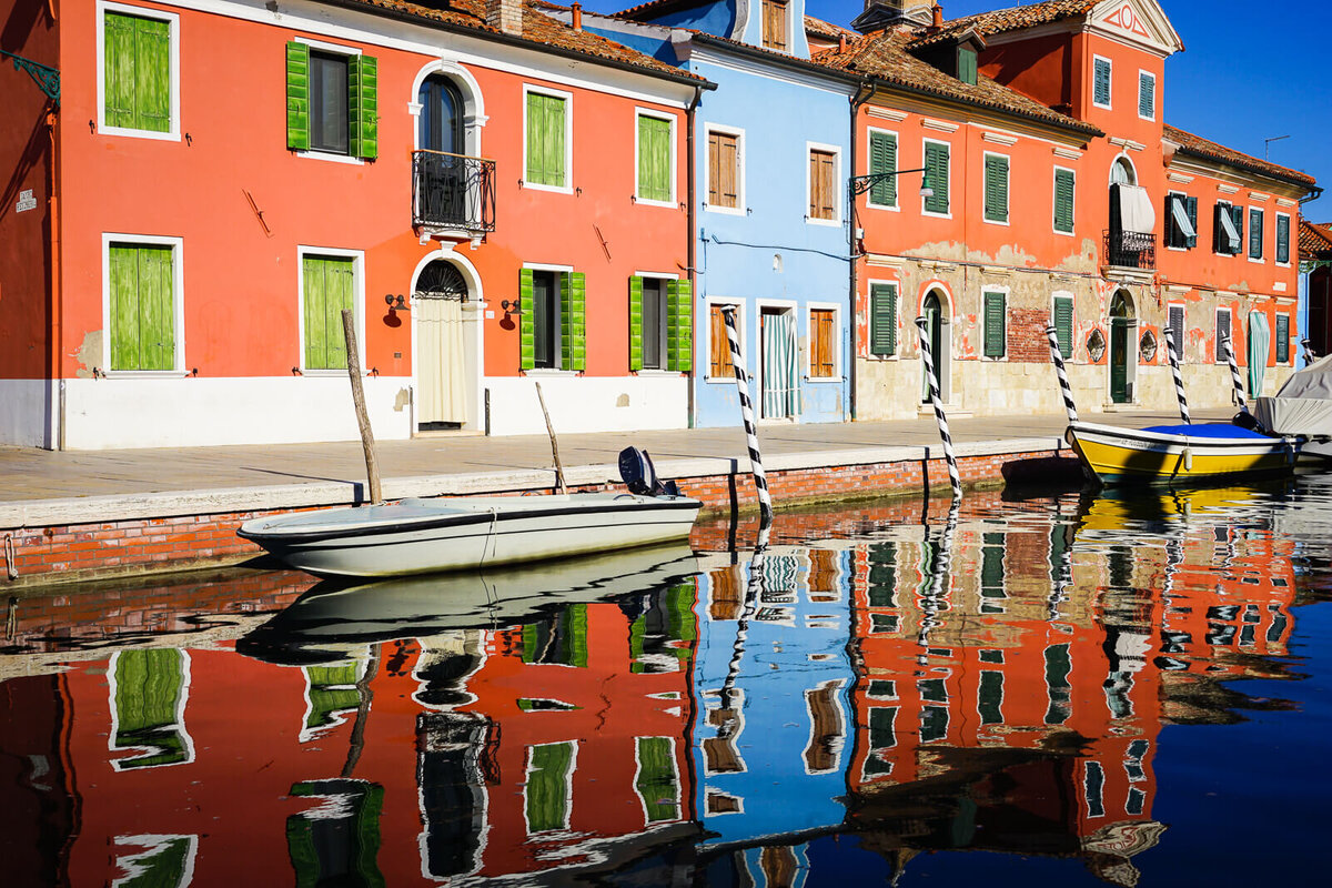 Newport Beach Family and Travel photographer photo of canal in Italy