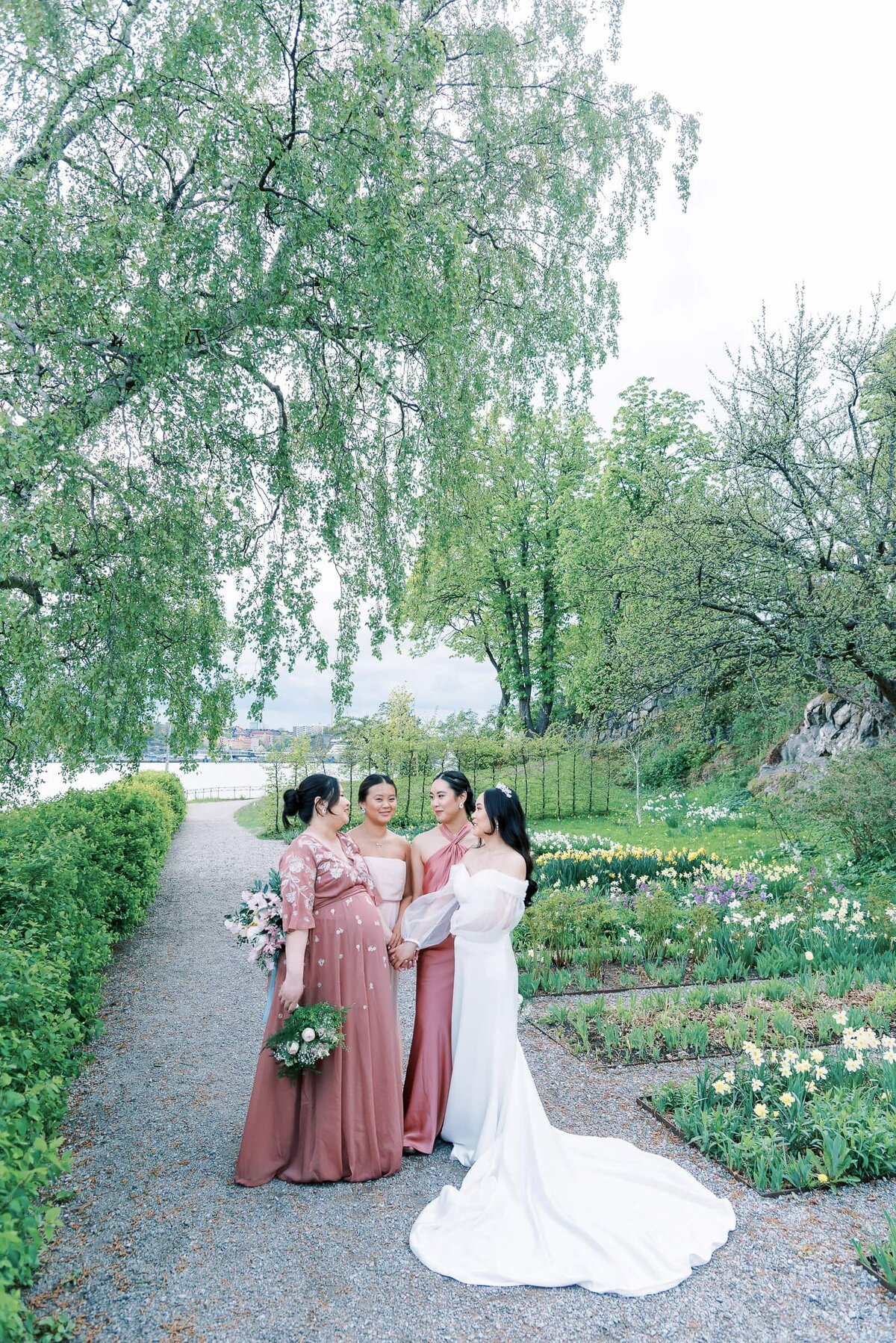 Destination Wedding Photographer Anna Lundgren in Stockholm Wedding at Skansen and Waldemarsudde in Stockholm Sweden_14