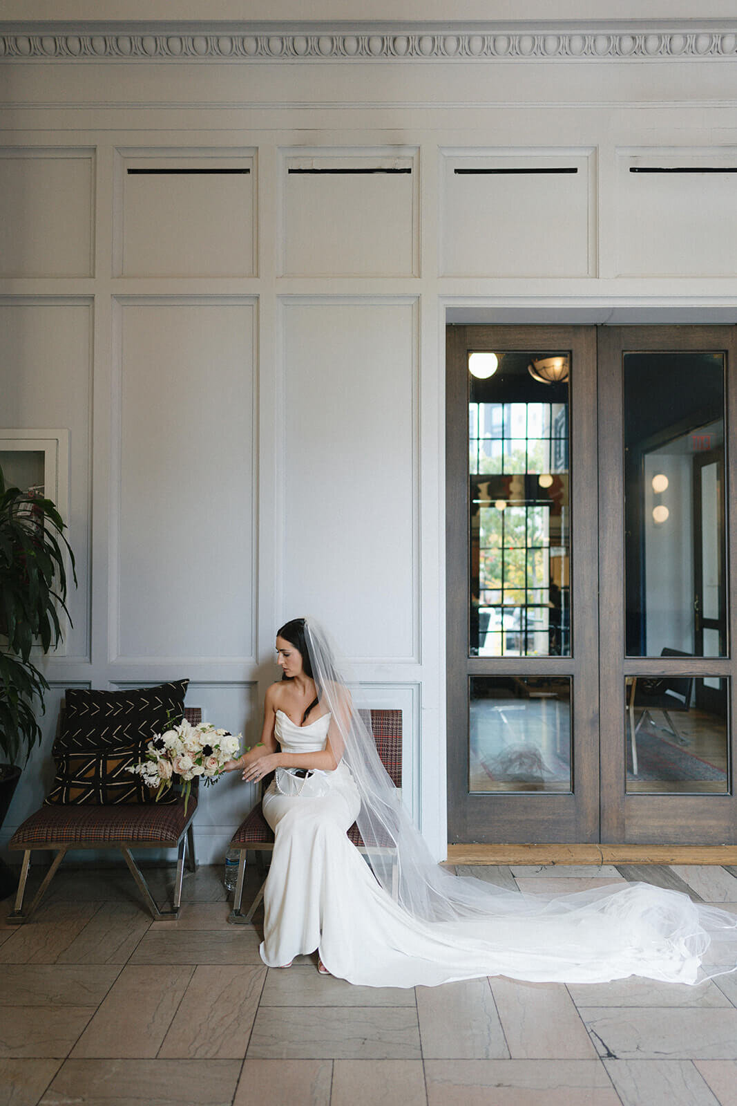 emily-drew-wedding-bridal-bouquet-line-hotel-dc-springvale-floral