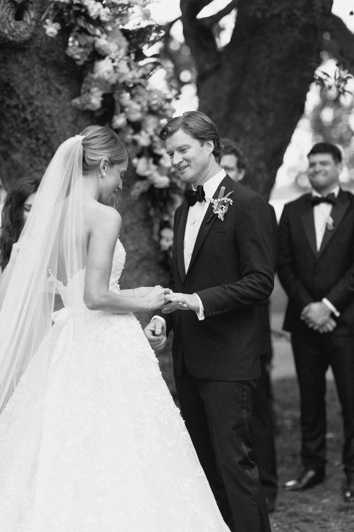 2312-emma-tristan-wedding-charleston-lowndes-grove-579