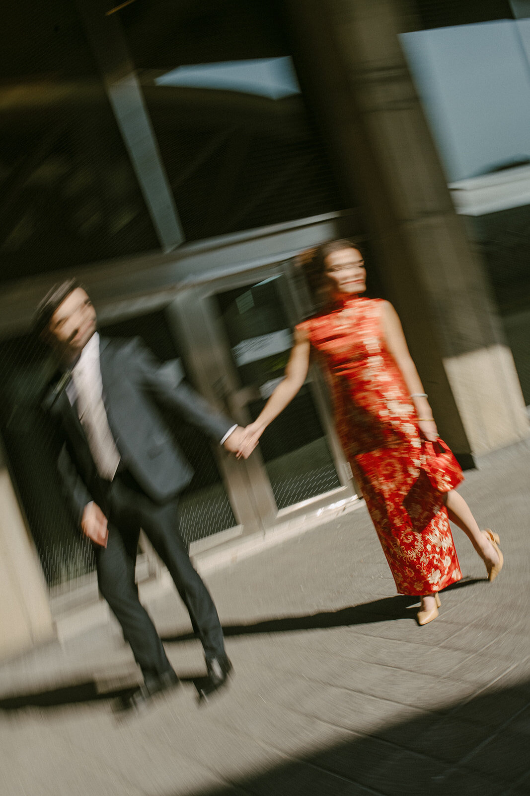 toronto-city-elopement-city-hall-ttc-subway-sugar-beach-fun-romantic-sumer-wedding-2741