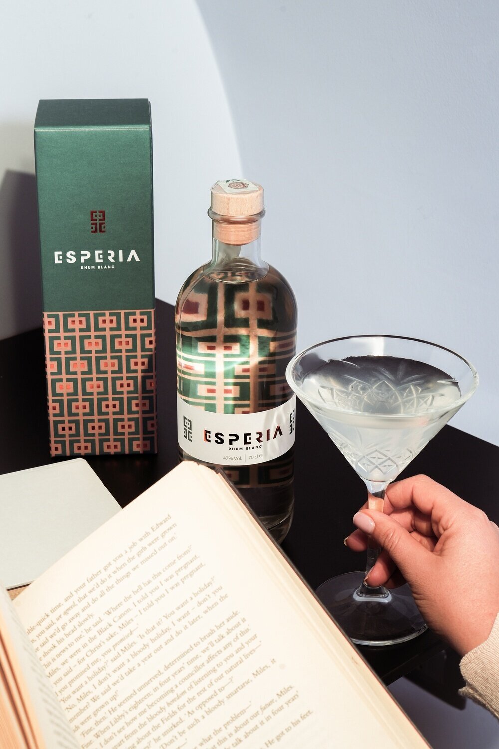 ESPERIA_cocktail e libro