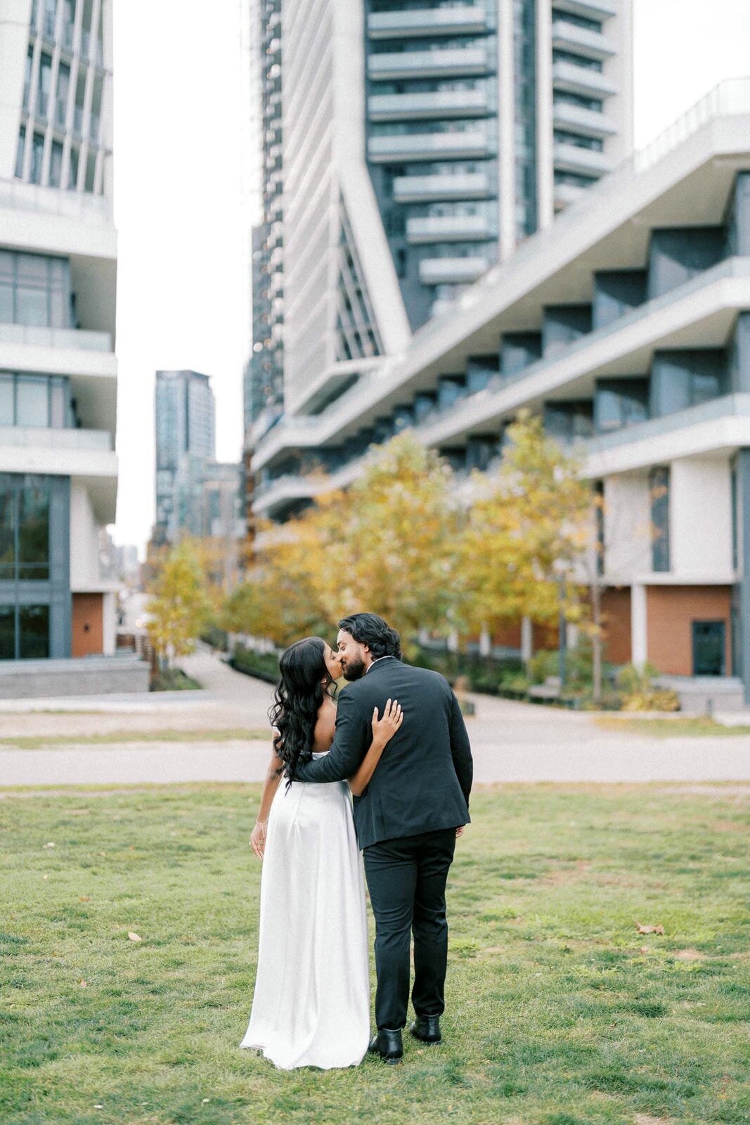E4-Toronto-Engagement-Photoshoot-Judi-and-Raj-2024-11-03-2500px-1017