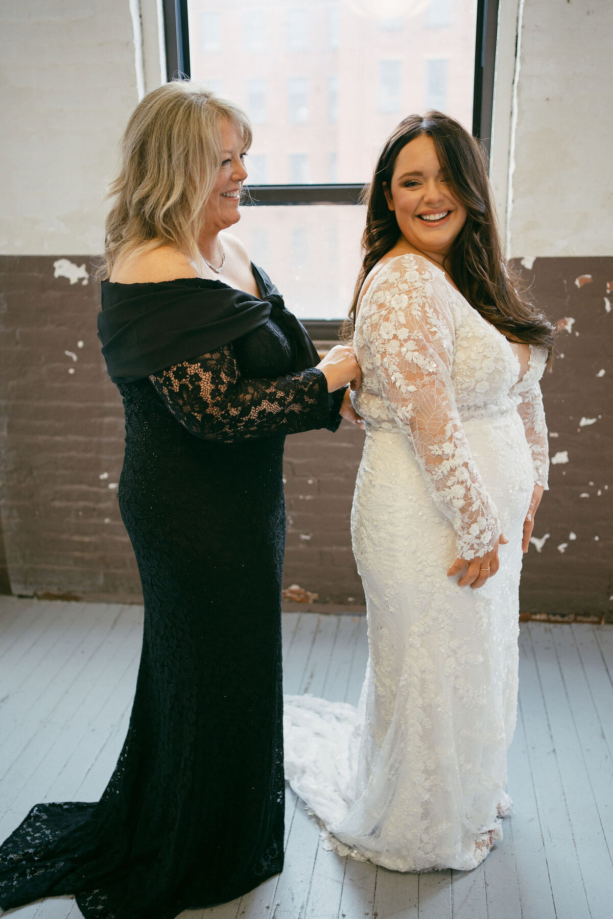 bride-getting-ready-mill-1-at-open-square-wedding-2