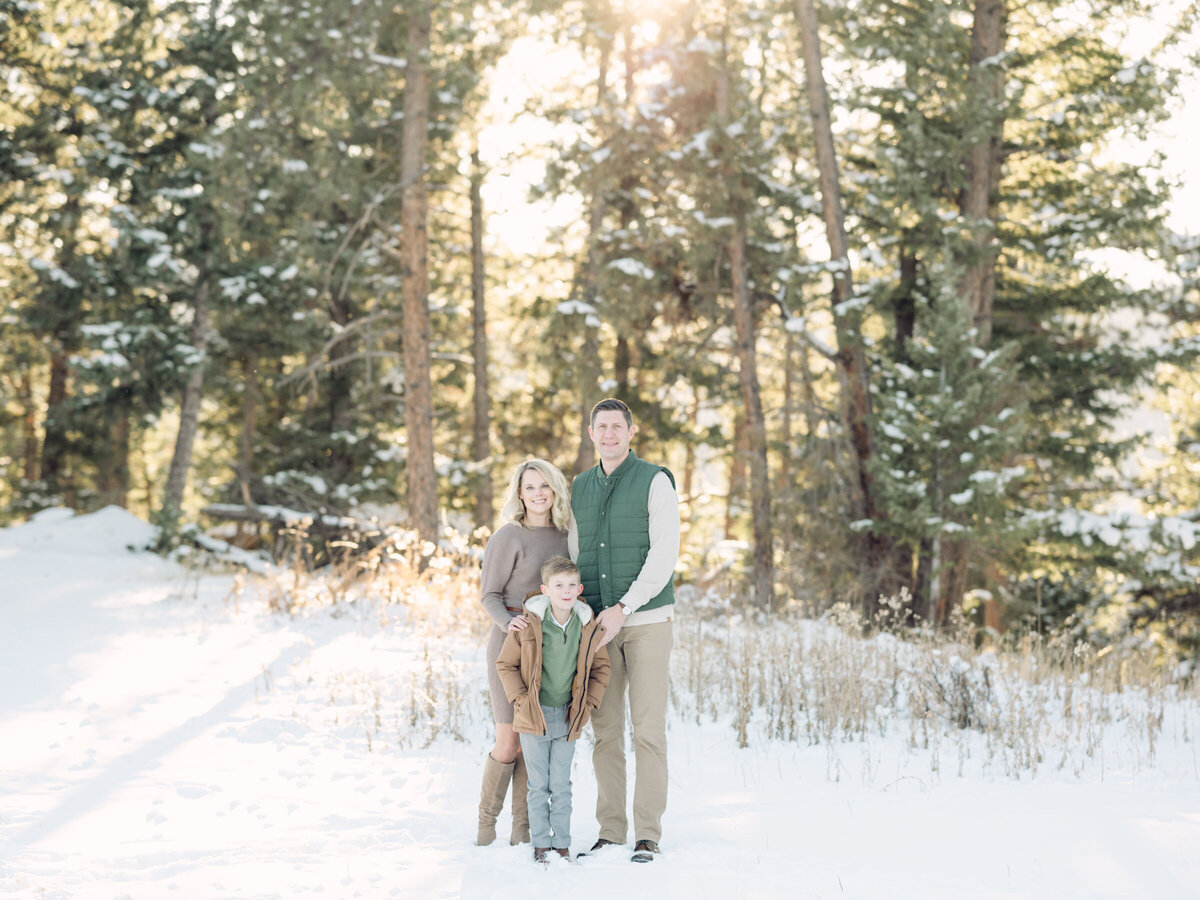 Winter wonderland family session, photo taken by Denver family photographer Maegan Ritterbush