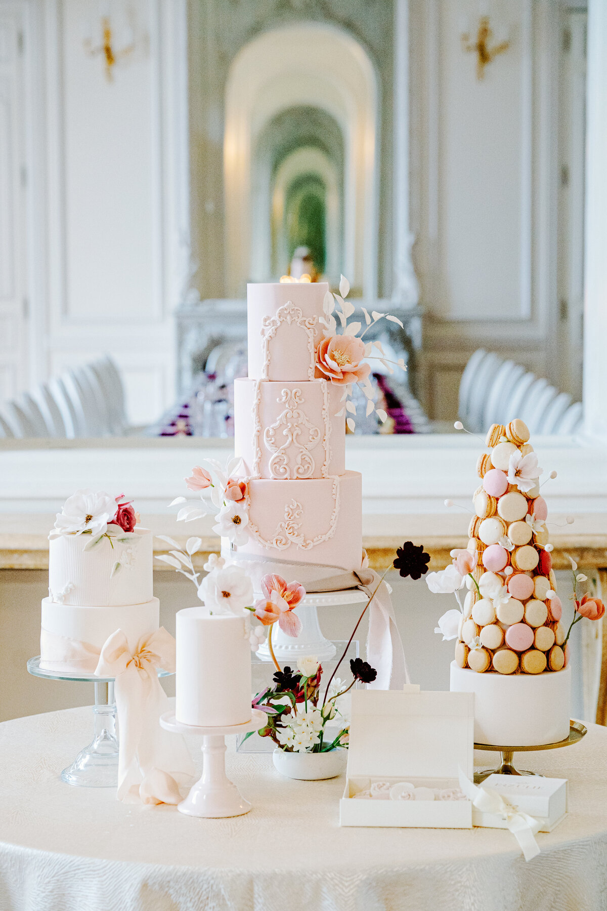 Wedding at Château de Santeny photographed by Lake Como Wedding photographer