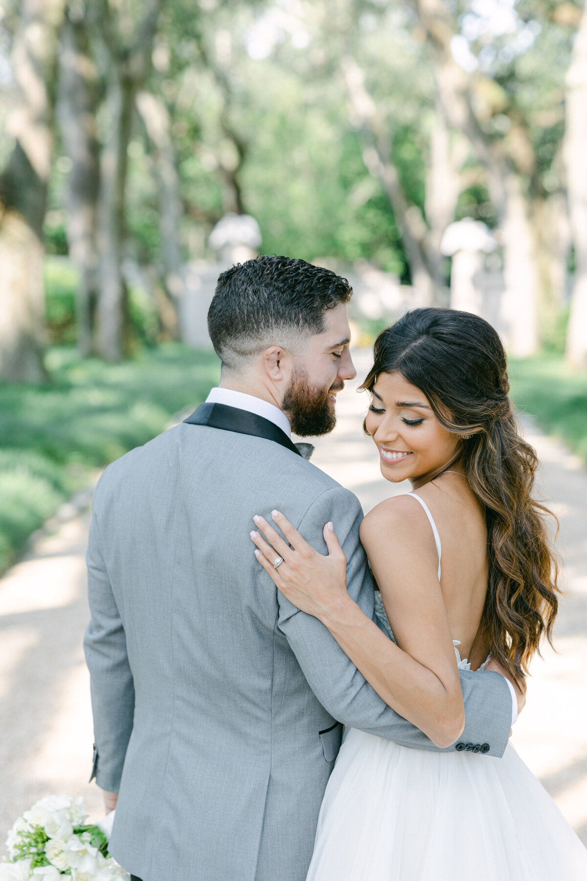 New_Orleans_LongVue_House_and_Gardens_anniversary_session_Alyse_and_Ben_Photography-2215