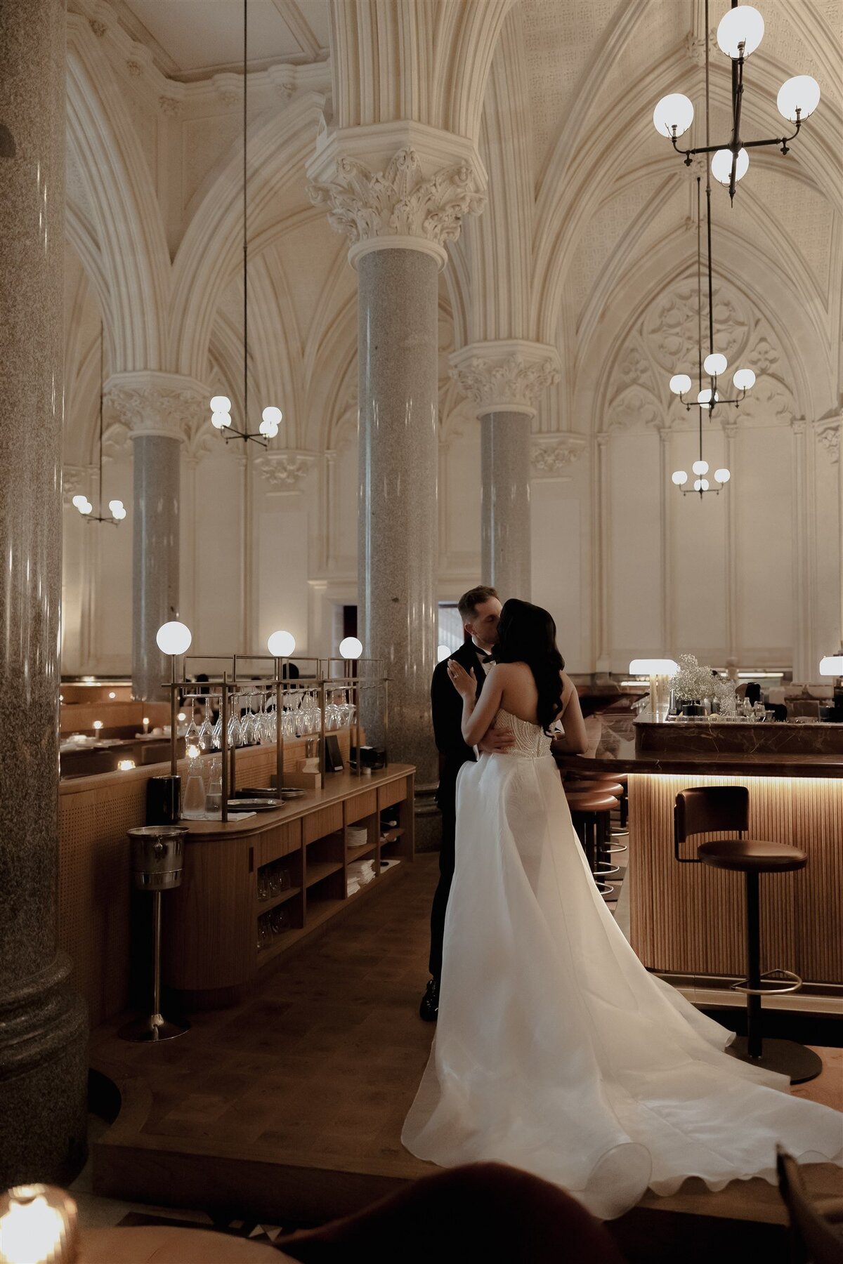 Maegan-Brown-Moments_231106_Wedding_Erina-Luke_George-Ballroom_Metropolis_4278-Edit