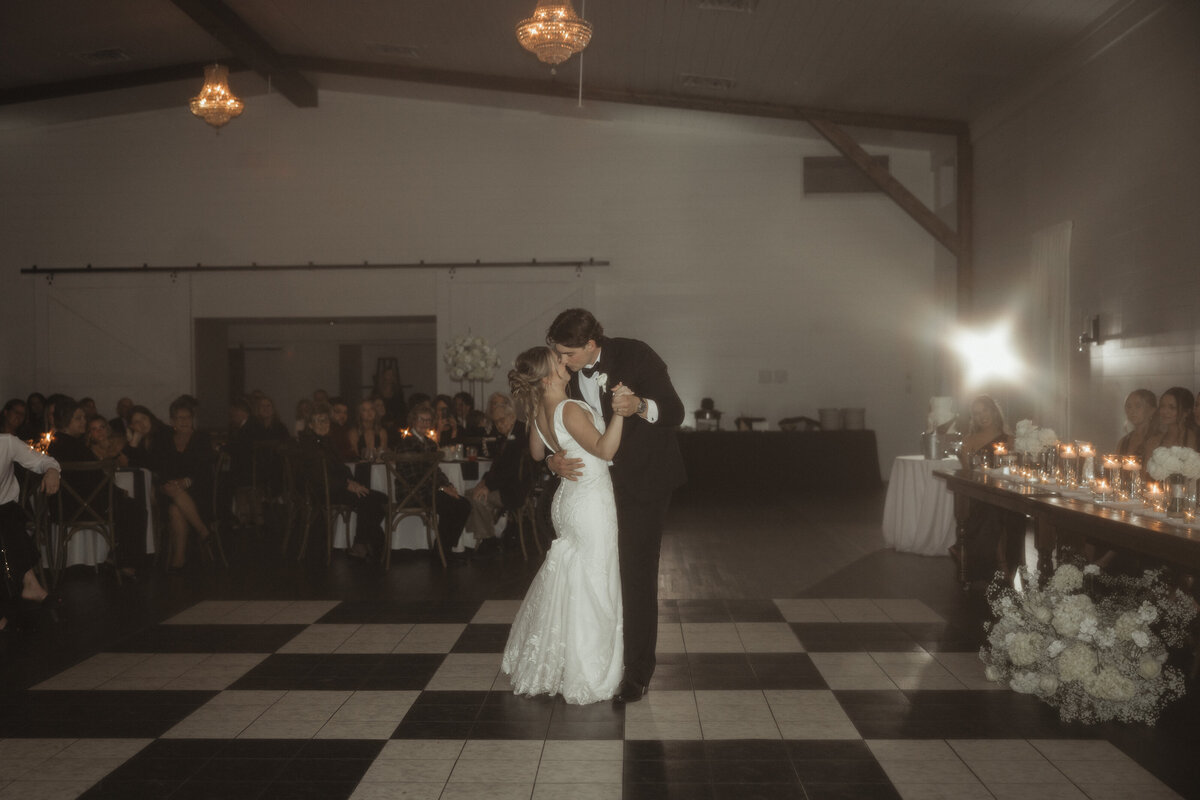 natalieandgarrettweddingar_emilyarwinephotography-712 (1)