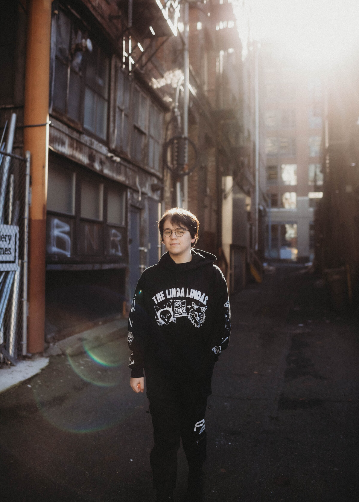 senior-portrait-boy-urban-alley-seattle