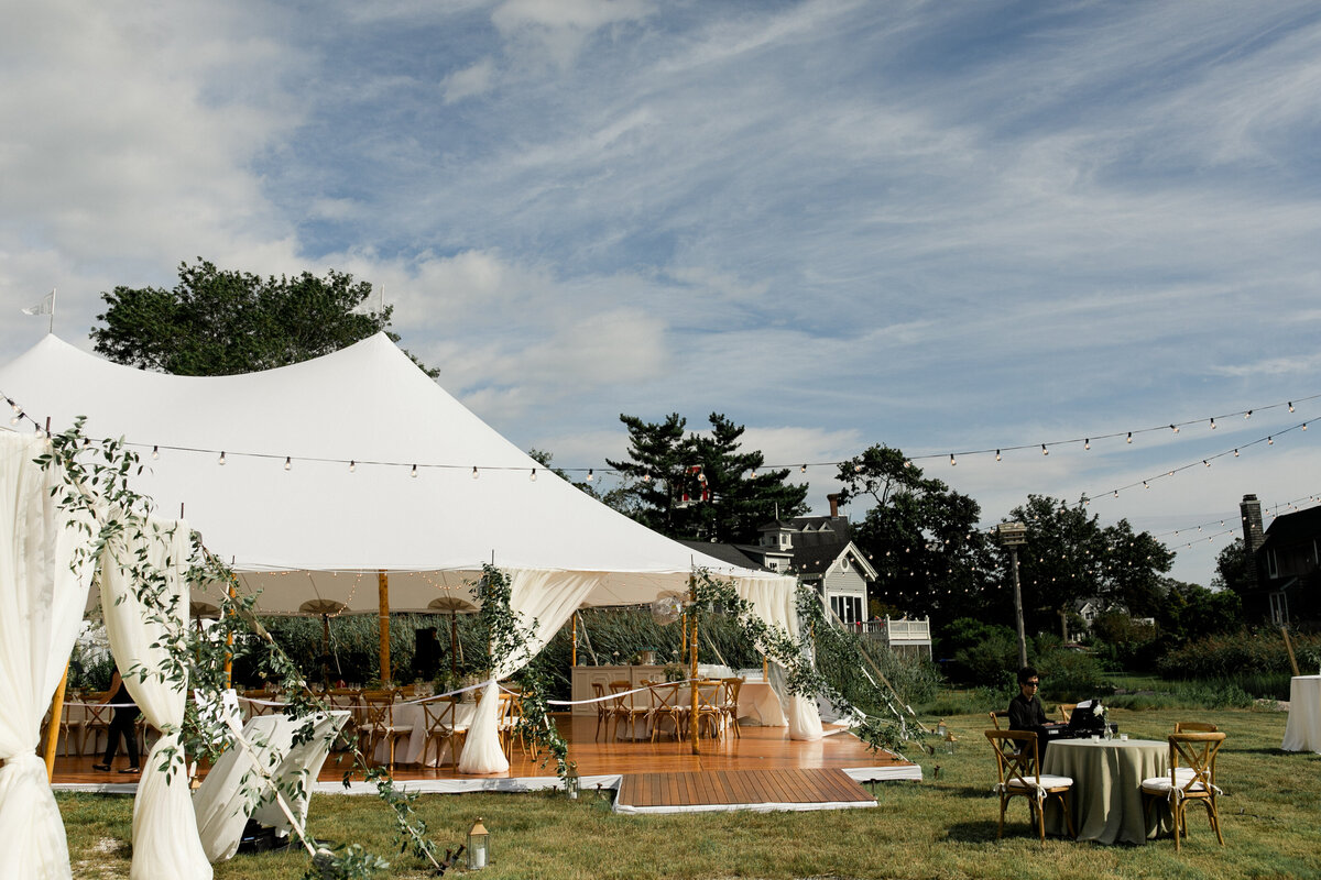 clinton-ct-waterfront-sailcloth-tent-wedding-summer-garden-inspired