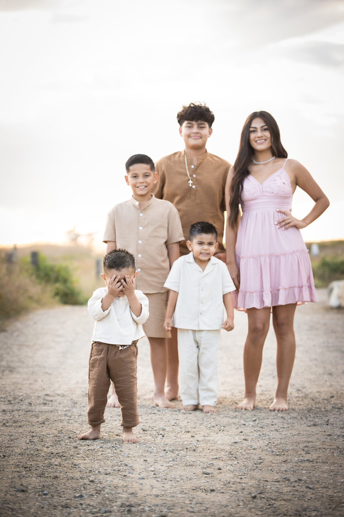 048TSP_Family2023_