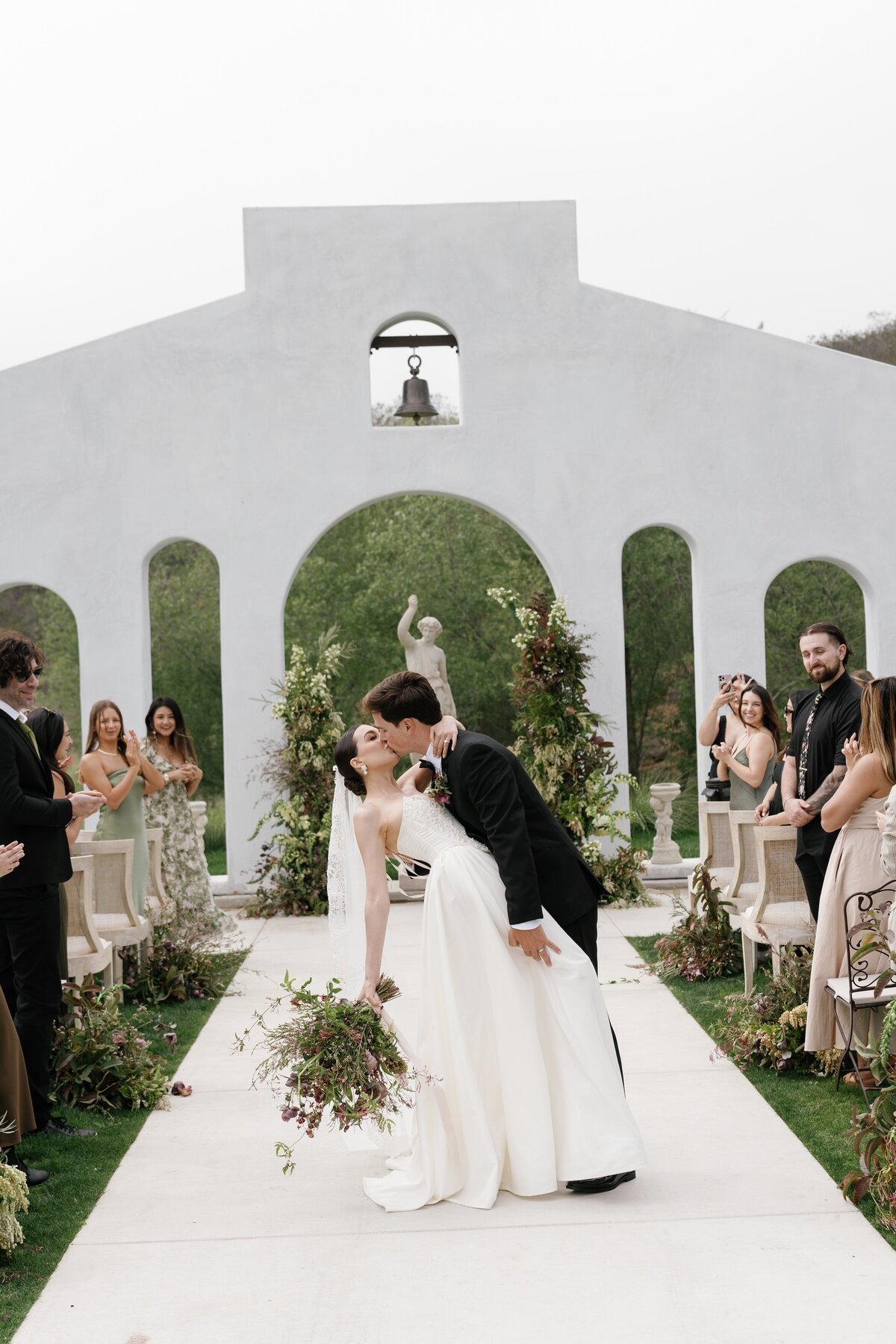 Jeune-Perche-Faye-Fern-Creative-MVFPortraits-Ceremony-12