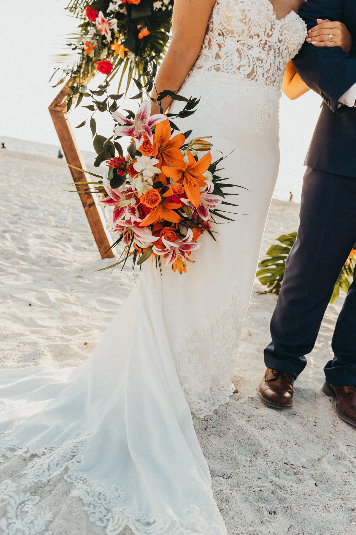 ariel-amir-photo-florida-beach-elopement-tropcial-chantilly-chic-celebrations-9