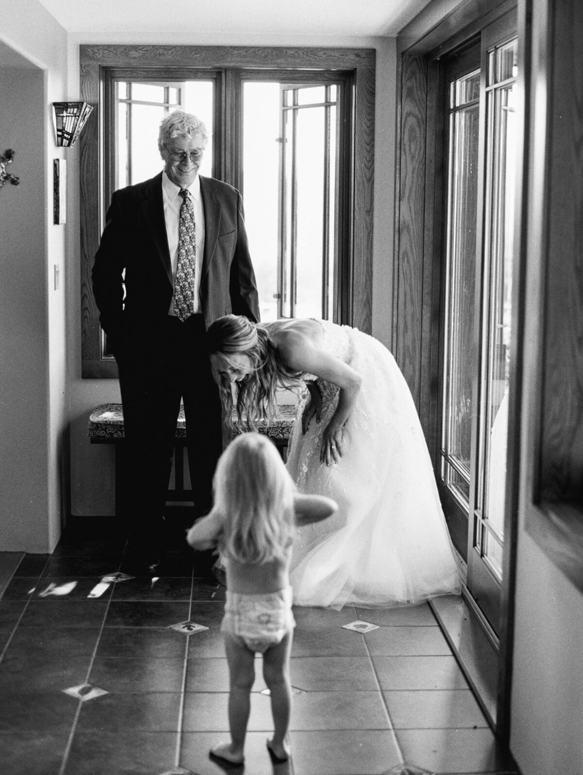Real-Genuine-Wedding-Moments-Lance-Nicoll-81