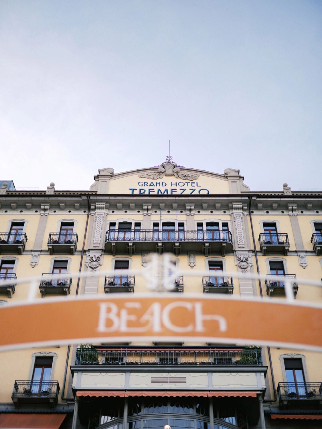 Welcome party escort cards during a Grand Hotel Tremezzo wedding, by luxury destination wedding photographer Andreas K. Georgiou  