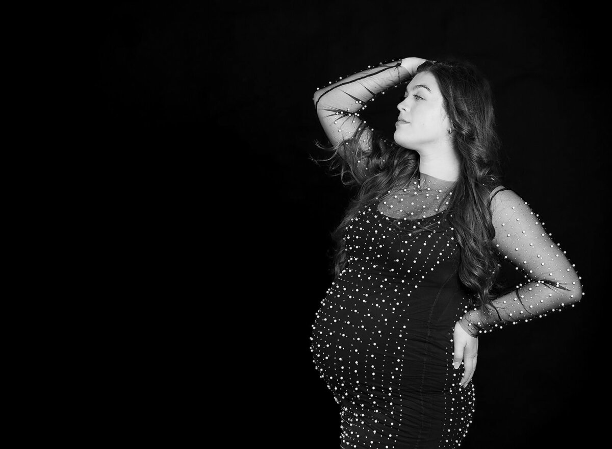 salem-oregon-maternity-photographer-bw-3
