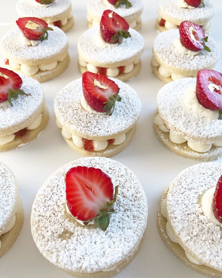 Layered Cake Artistry Kennewick Richland Pasco Custom Desserts