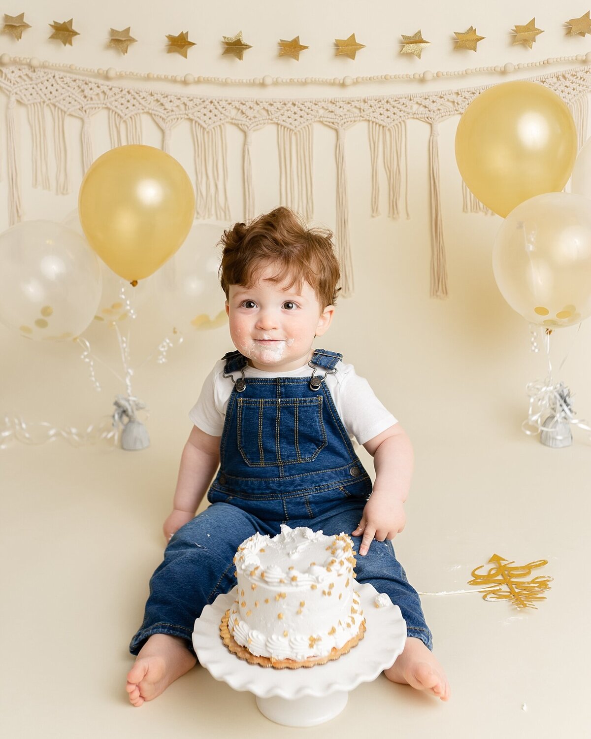 baby boy eating cake for 1 year old pictures