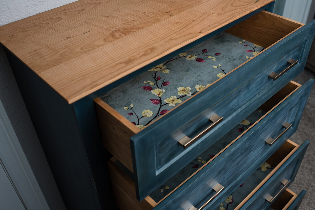 Dresser-9