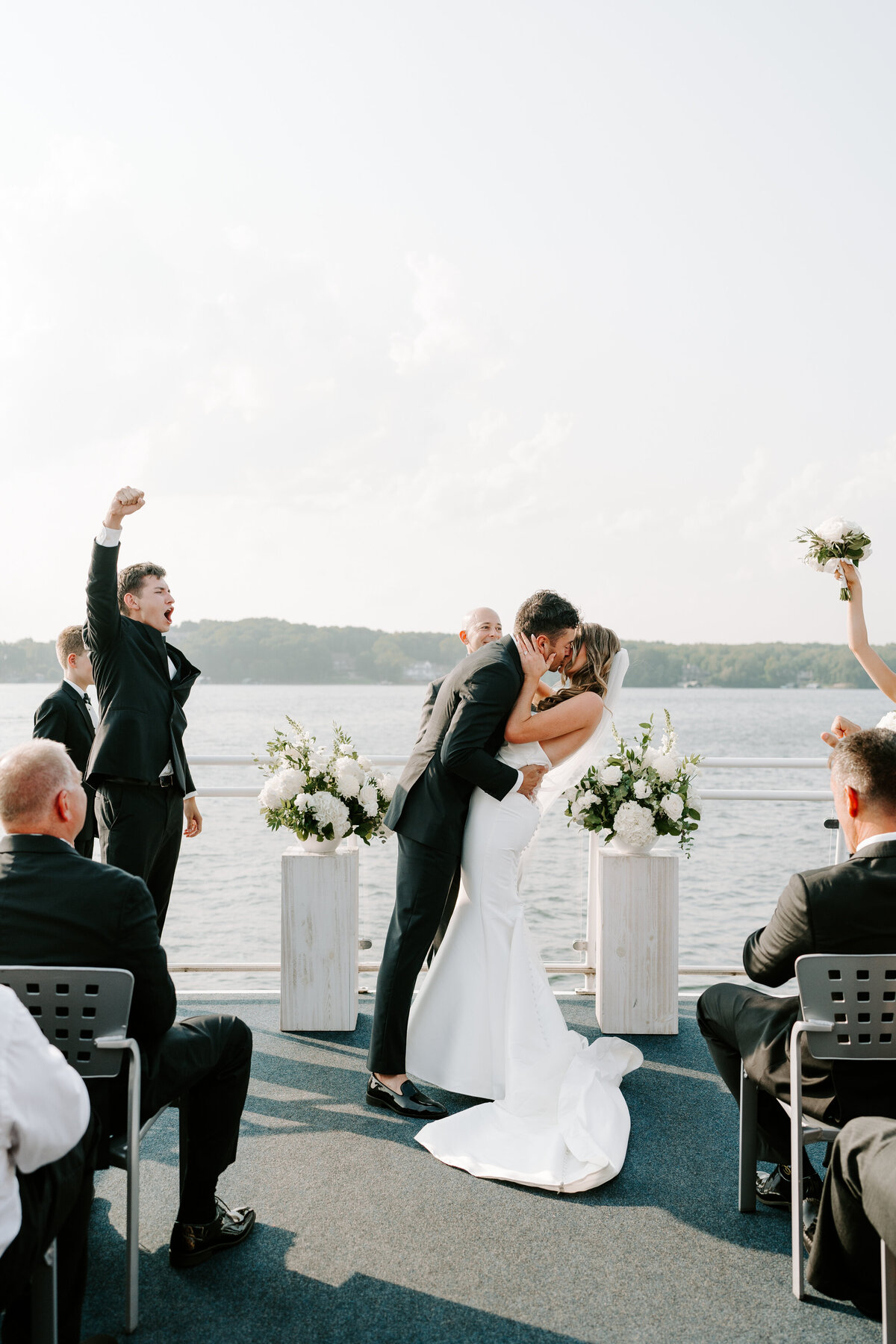 abby-parker-lake-minnetonka-wedding-66