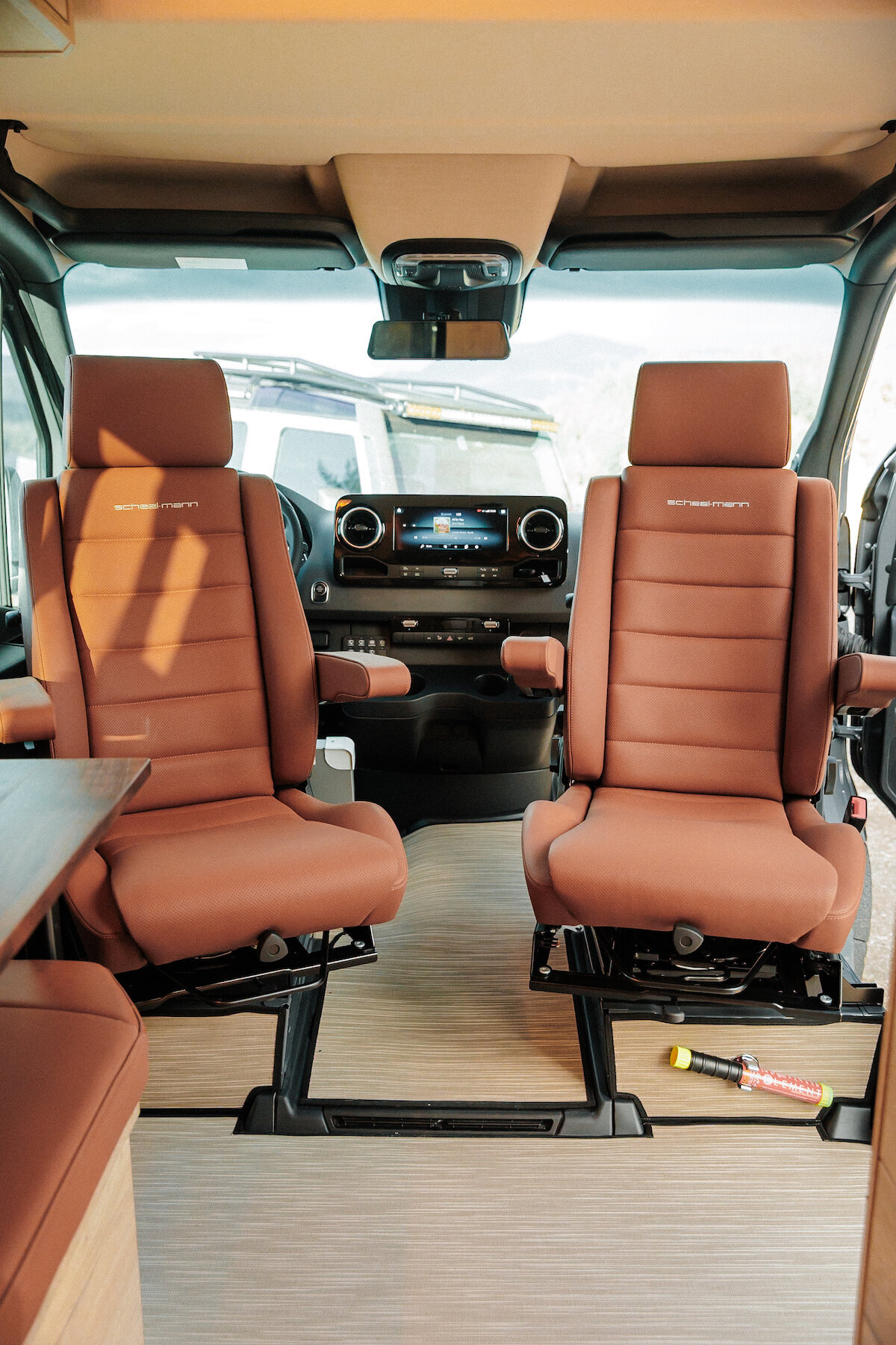 2_SummitSeeker_251013_BMV_#125_SlowFastcreative_2138