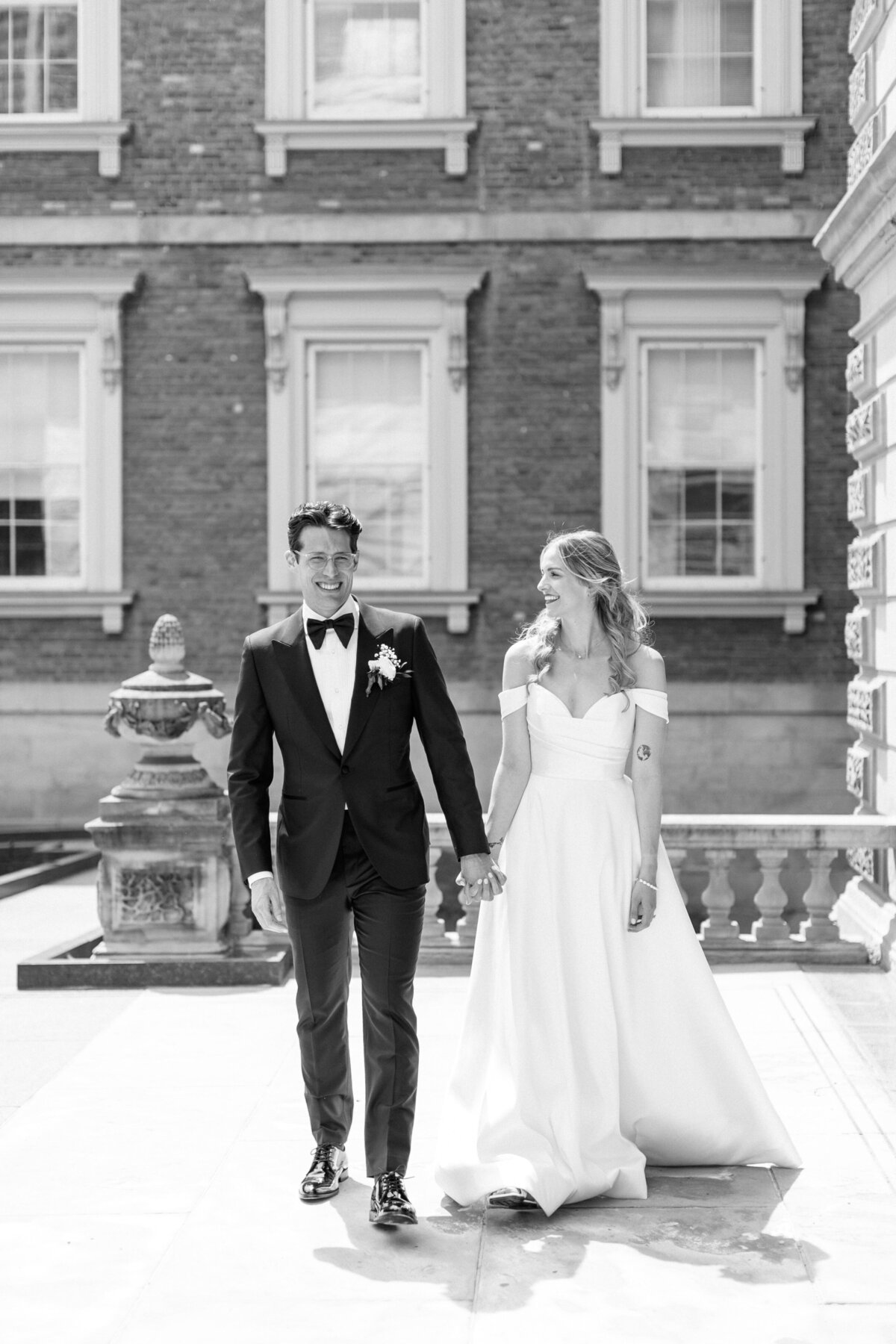 ChantelleRyan-Wedding-BW-120